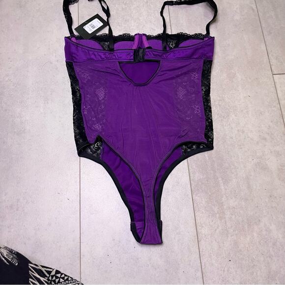 Fredericks of Hollywood Purple Black Ilana Lace Bodysuit Mesh Thong NWT Medium - Picture 7 of 15